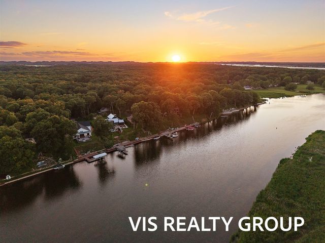 15085 Mercury Drive, Grand Haven, MI 49417