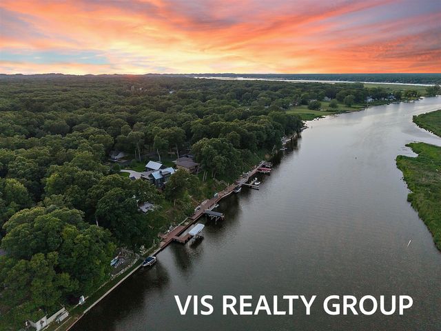 15085 Mercury Drive, Grand Haven, MI 49417