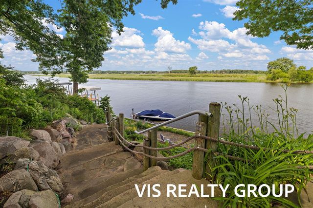 15085 Mercury Drive, Grand Haven, MI 49417