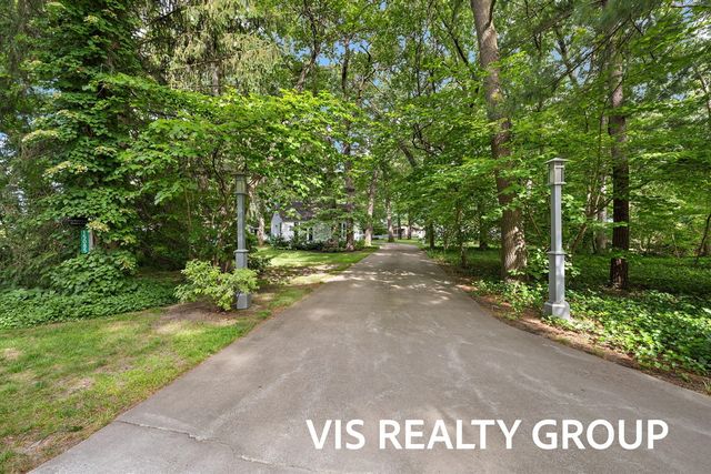 15085 Mercury Drive, Grand Haven, MI 49417