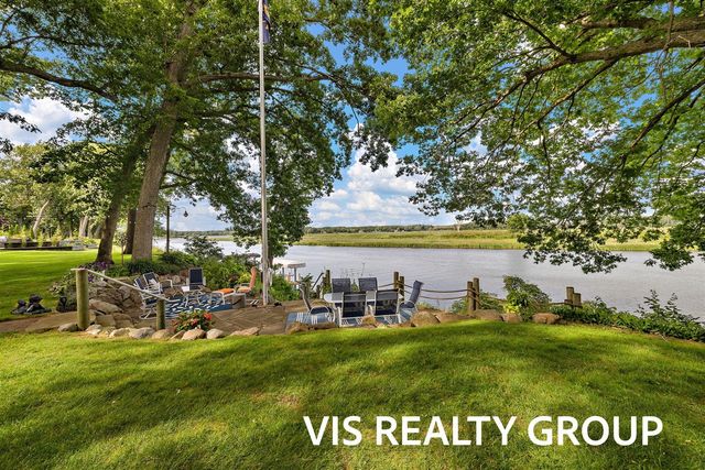 15085 Mercury Drive, Grand Haven, MI 49417