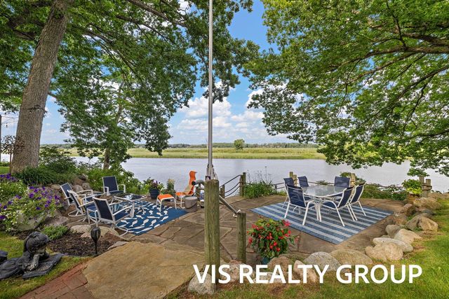 15085 Mercury Drive, Grand Haven, MI 49417