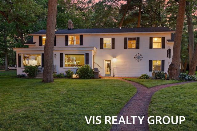 15085 Mercury Drive, Grand Haven, MI 49417