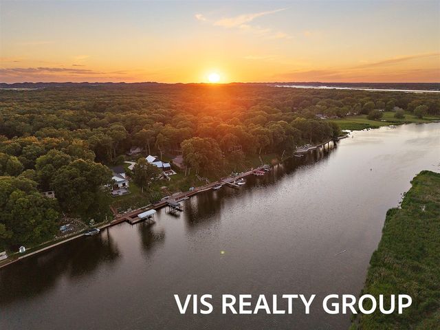 15085 Mercury Drive, Grand Haven, MI 49417