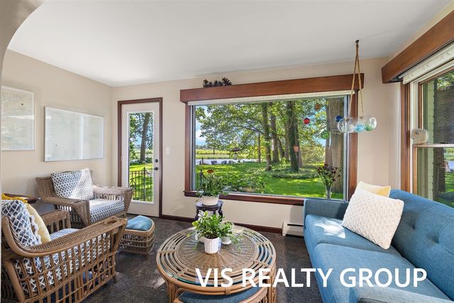 15085 Mercury Drive, Grand Haven, MI 49417
