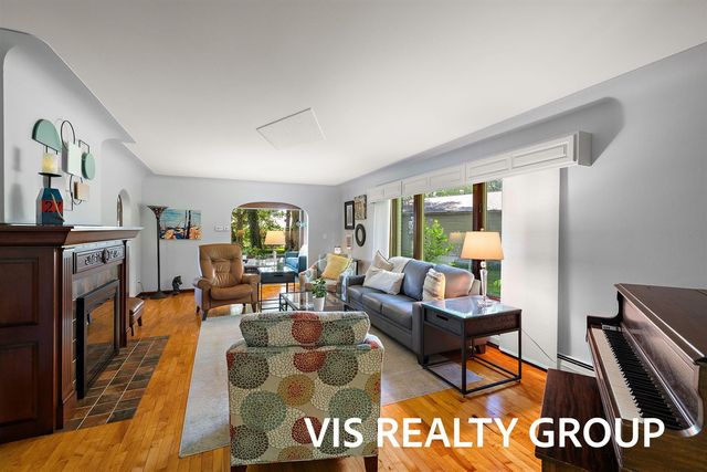 15085 Mercury Drive, Grand Haven, MI 49417
