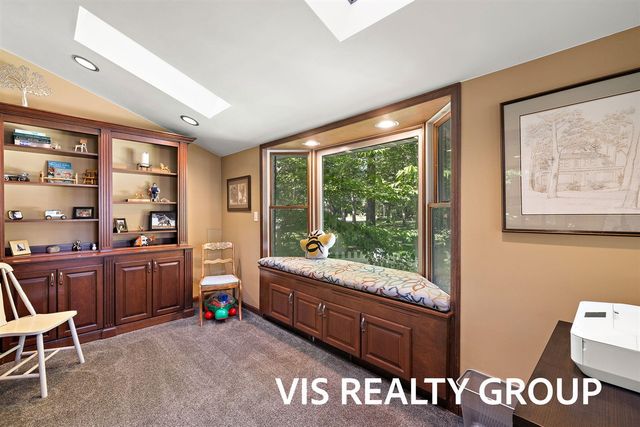 15085 Mercury Drive, Grand Haven, MI 49417