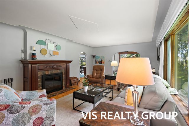 15085 Mercury Drive, Grand Haven, MI 49417