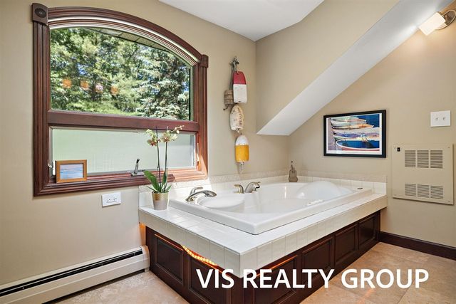 15085 Mercury Drive, Grand Haven, MI 49417