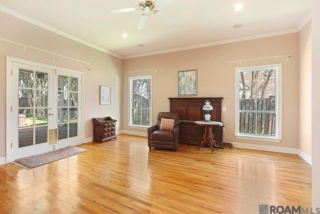 2310 Dove Hollow Dr, Baton Rouge, LA 70809