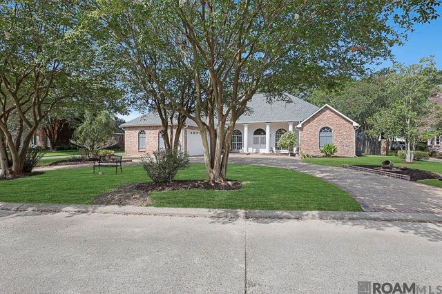 2310 Dove Hollow Dr, Baton Rouge, LA 70809