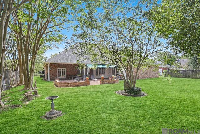2310 Dove Hollow Dr, Baton Rouge, LA 70809
