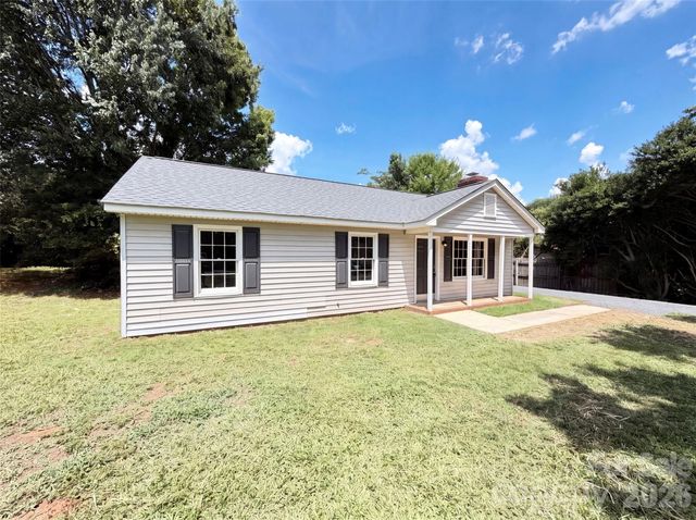 6912 Fieldlark Lane, Charlotte, NC 28227