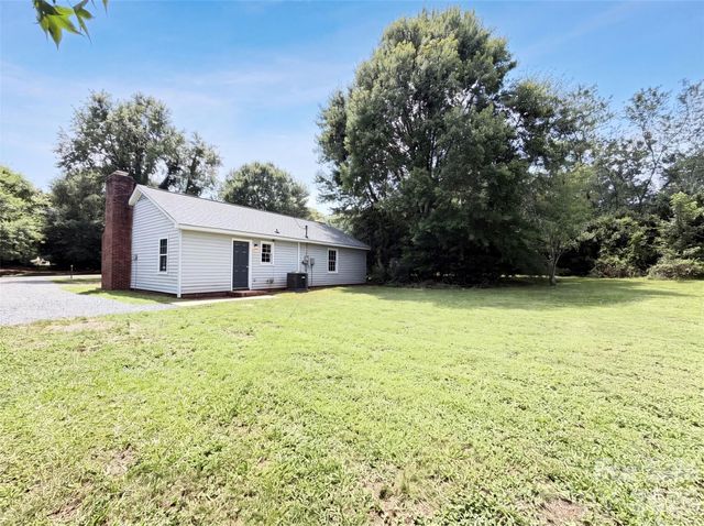 6912 Fieldlark Lane, Charlotte, NC 28227