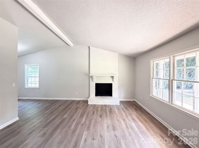 6912 Fieldlark Lane, Charlotte, NC 28227