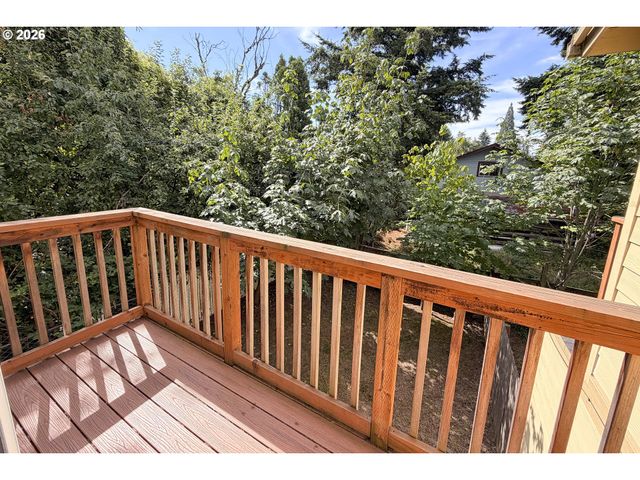 8550 Se BROOKLYN St, Portland, OR 97266