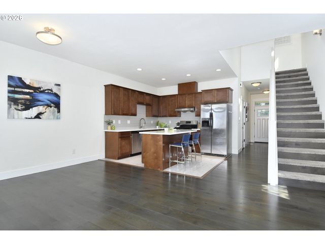 8550 Se BROOKLYN St, Portland, OR 97266