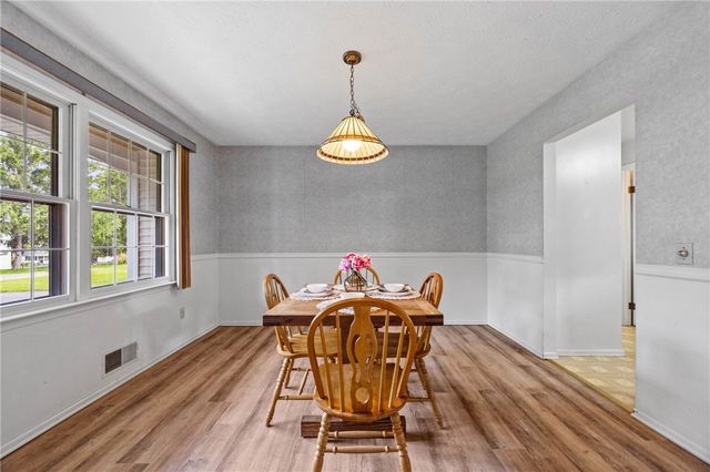 6149 Barkwood Court, Farmington, NY 14425