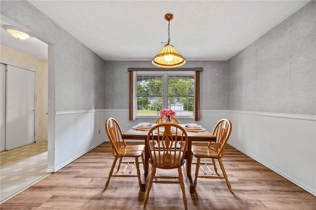 6149 Barkwood Court, Farmington, NY 14425