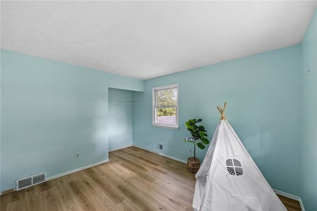 6149 Barkwood Court, Farmington, NY 14425