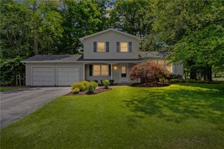 6149 Barkwood Court, Farmington, NY 14425