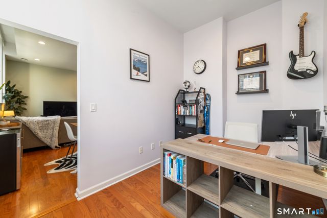 30 Schoolhouse Drive 206, West Hartford, CT 06110