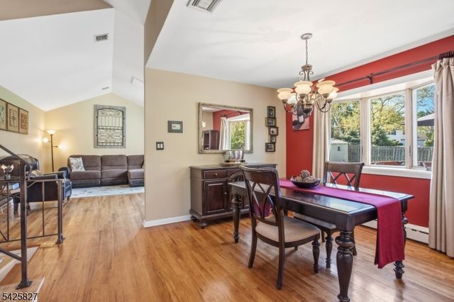 11 Briar Hills Cir, Springfield Twp., NJ 07081