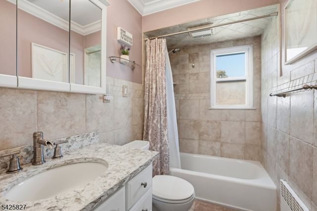 11 Briar Hills Cir, Springfield Twp., NJ 07081