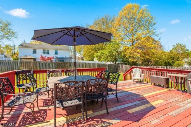 11 Briar Hills Cir, Springfield Twp., NJ 07081