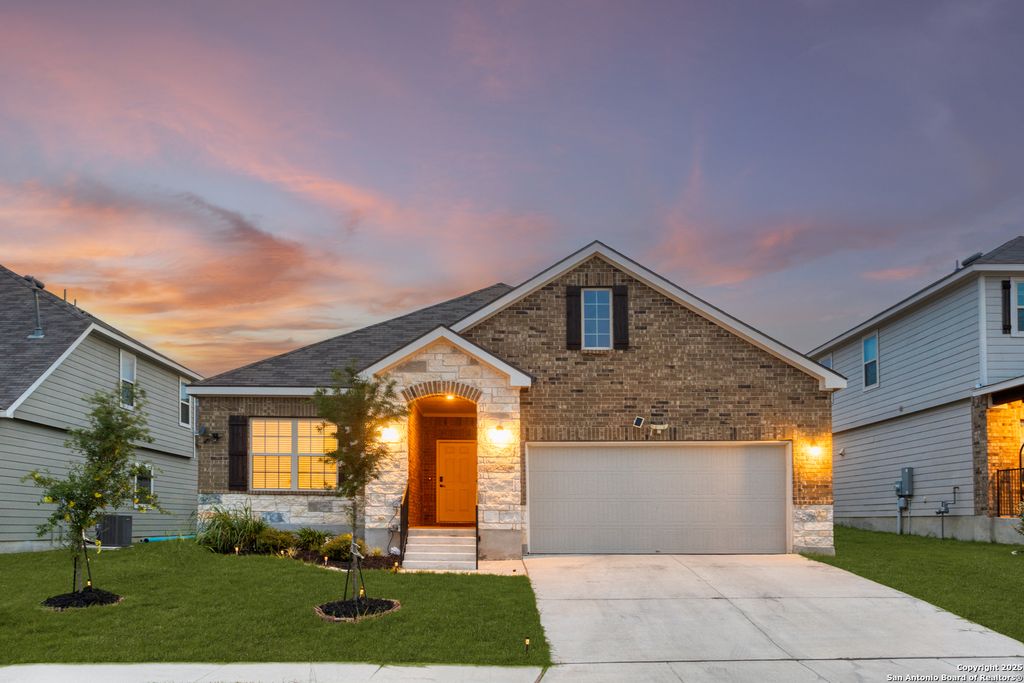 6731 Shiraz, Converse, TX 78109