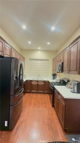 7611 Lilly Way, North Hollywood, CA 91605