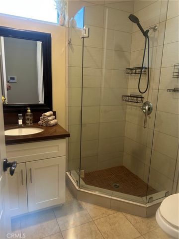 7611 Lilly Way, North Hollywood, CA 91605