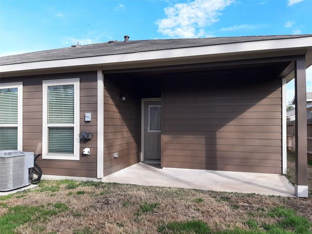 9741 Grosbeak Lane, Magnolia, TX 77354