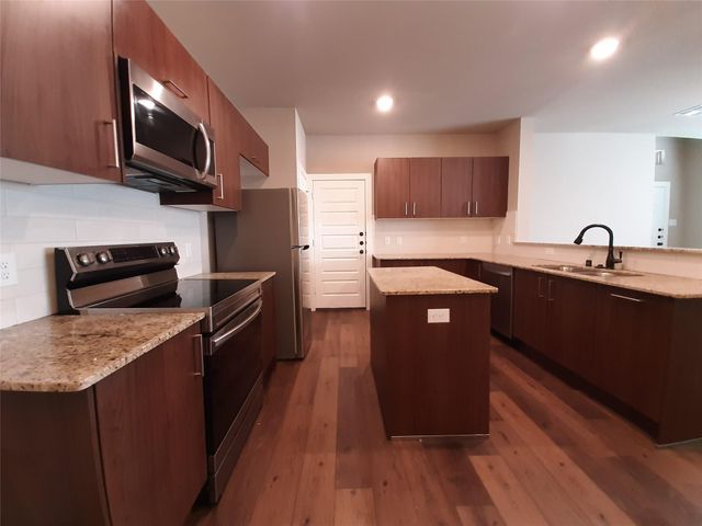 9741 Grosbeak Lane, Magnolia, TX 77354