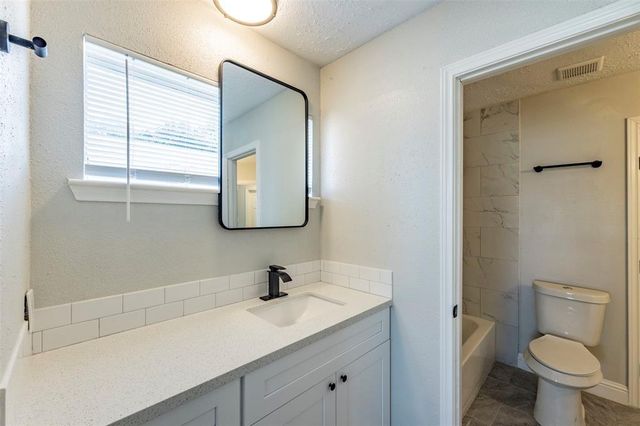 10723 Thorncliff Drive, Humble, TX 77396