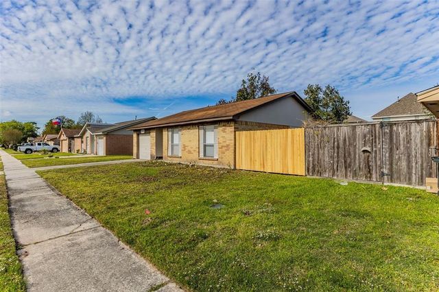10723 Thorncliff Drive, Humble, TX 77396