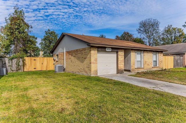 10723 Thorncliff Drive, Humble, TX 77396