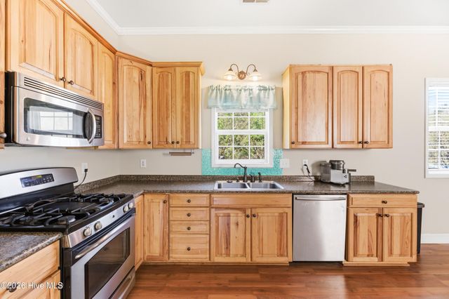 6270 Slade Drive NW, Ocean Isle Beach, NC 28469