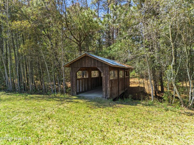 6270 Slade Drive NW, Ocean Isle Beach, NC 28469