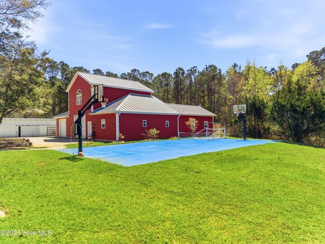 6270 Slade Drive NW, Ocean Isle Beach, NC 28469