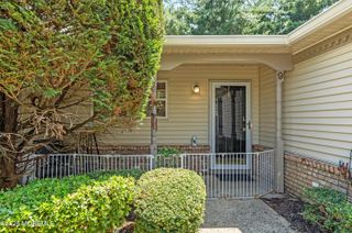 9 Ambrose Lane, 141, Holmdel, NJ 07733