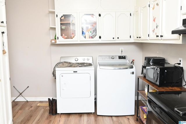 607 LEDFORD STREET, Weaver, AL 36277