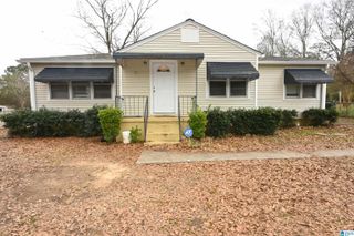 607 LEDFORD STREET, Weaver, AL 36277
