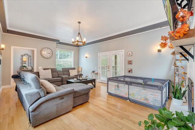6544 Owens RD, Radford, VA 24141