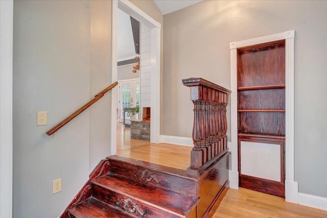 6544 Owens RD, Radford, VA 24141