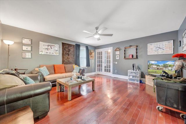 6544 Owens RD, Radford, VA 24141