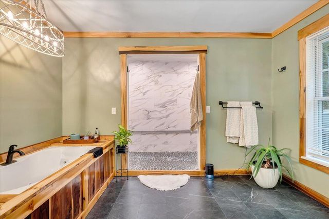 6544 Owens RD, Radford, VA 24141