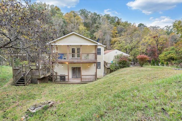 6544 Owens RD, Radford, VA 24141