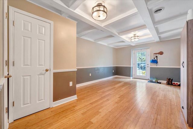 6544 Owens RD, Radford, VA 24141