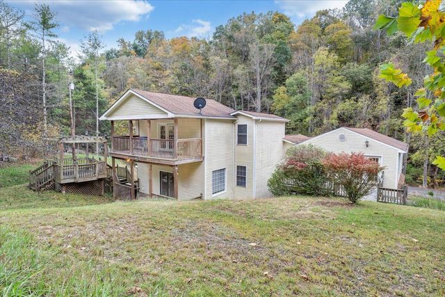 6544 Owens RD, Radford, VA 24141